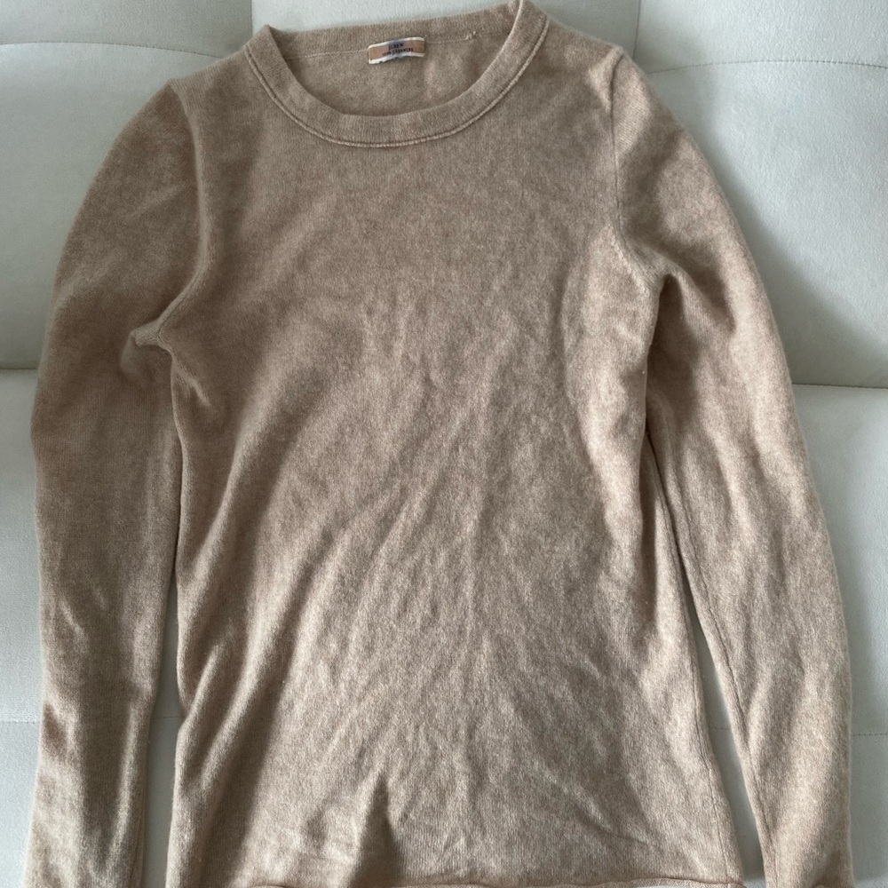 J crew 100% cashmere sweater